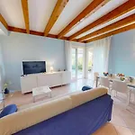 Vento Di By Bookinggardalake Apartment